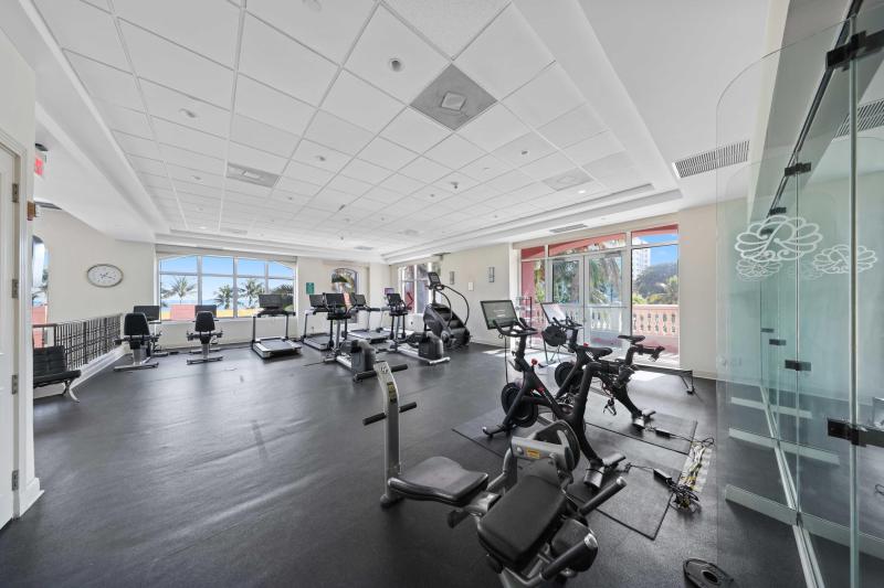  Condo & Townhome Photos