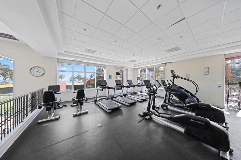  Condo & Townhome Photos