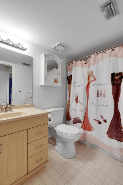  Condo & Townhome Photos