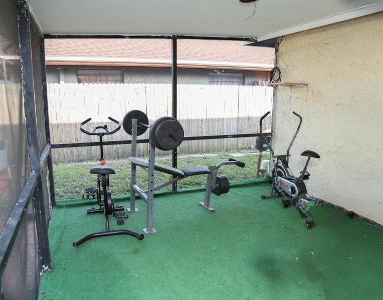  Single Family Homes Photo 12:  North Lauderdale,  FL 33068