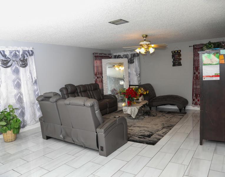  Single Family Homes Photo 2:  North Lauderdale,  FL 33068