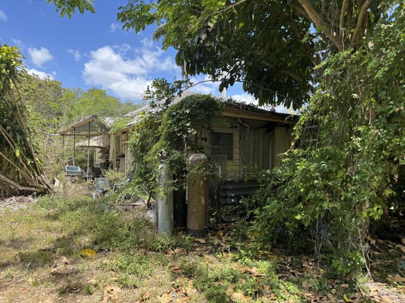  Commercial & Industrial Land Images 