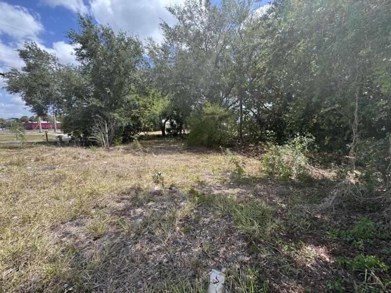  Commercial & Industrial Land Images 