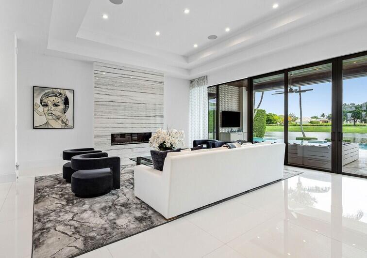  Single Family Homes Photo 9:  Boca Raton,  FL 33496