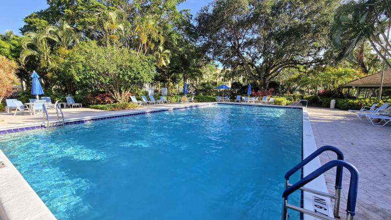  Condo & Townhome Photos