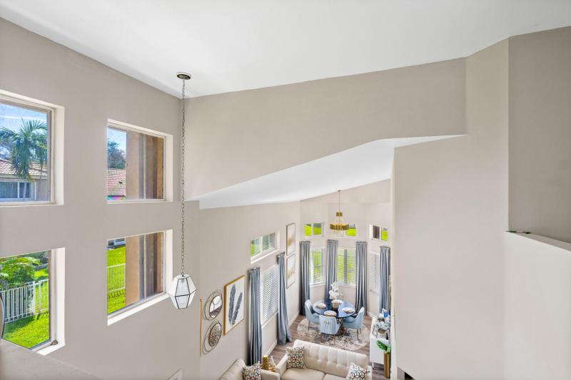  Condo & Townhome Photos