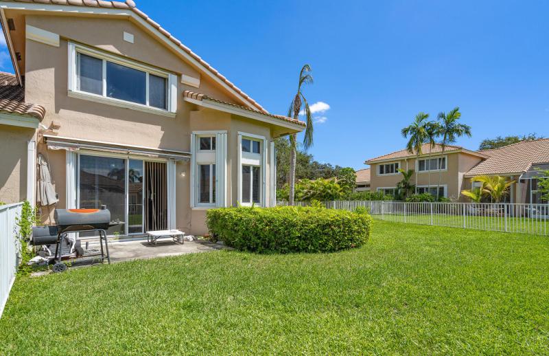  Condo & Townhome Photos