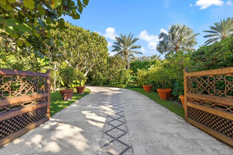  Single Family Homes Photo 5:  Manalapan,  FL 33462