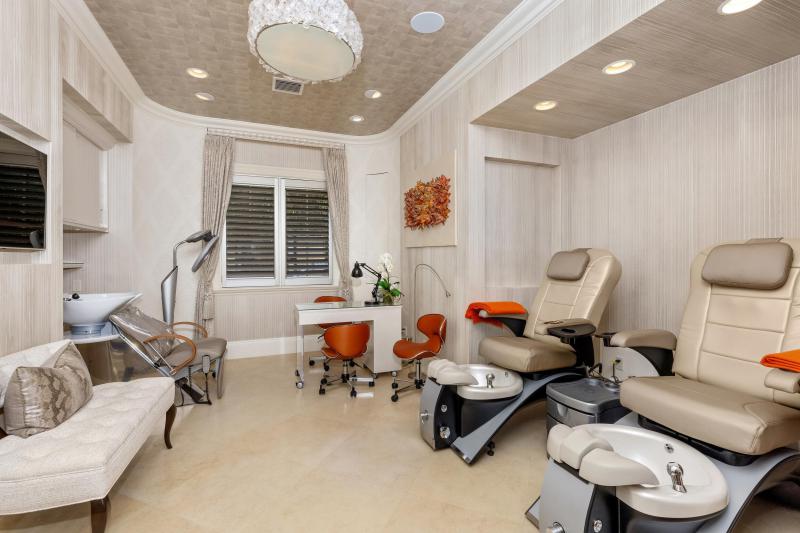  Single Family Homes Photo 61:  Manalapan,  FL 33462