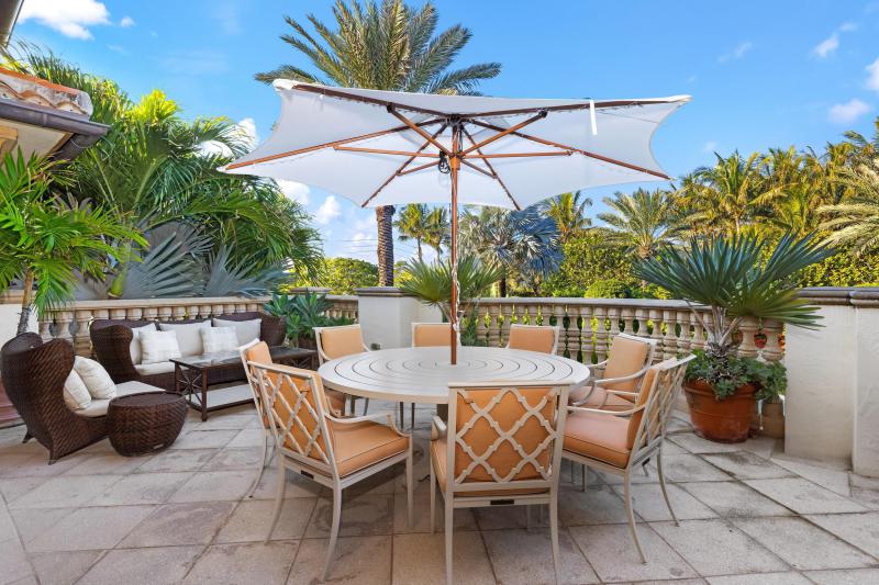  Single Family Homes Photo 65:  Manalapan,  FL 33462