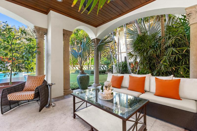  Single Family Homes Photo 69:  Manalapan,  FL 33462