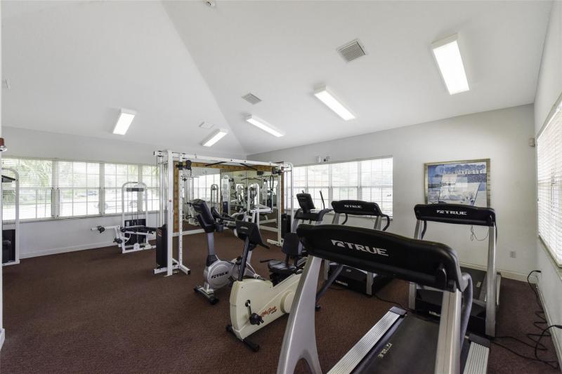  Condo & Townhome Photos