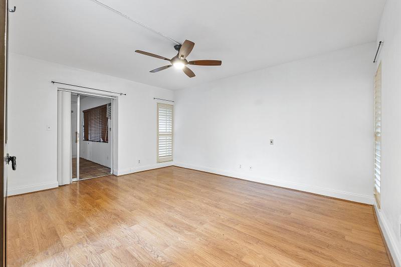  Single Family Homes Photo 10:  Tamarac,  FL 33319