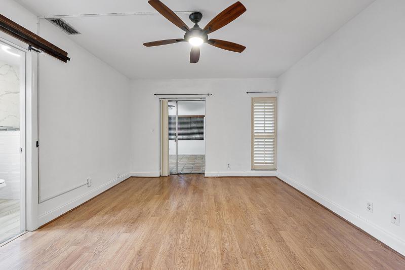  Single Family Homes Photo 12:  Tamarac,  FL 33319