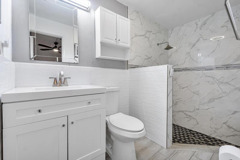  Single Family Homes Photo 14:  Tamarac,  FL 33319