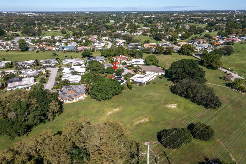  Single Family Homes Photo 40:  Tamarac,  FL 33319
