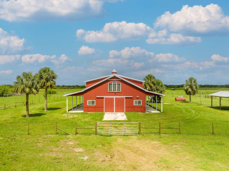  Commercial & Industrial Land Images 