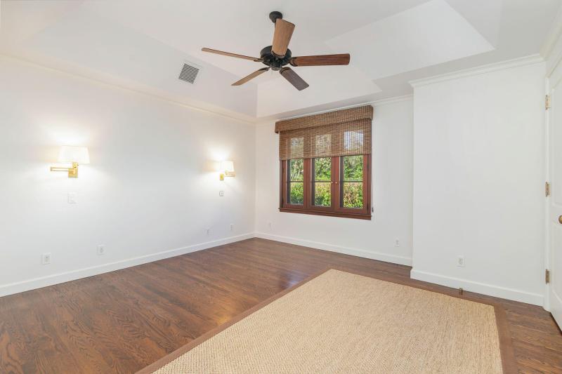  Single Family Homes Photo 15:  Palm Beach,  FL 33480