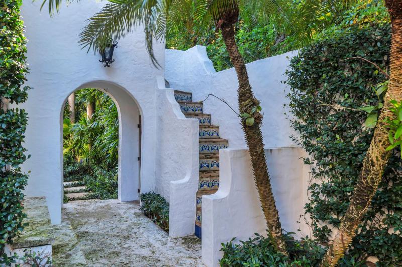  Single Family Homes Photo 21:  Palm Beach,  FL 33480