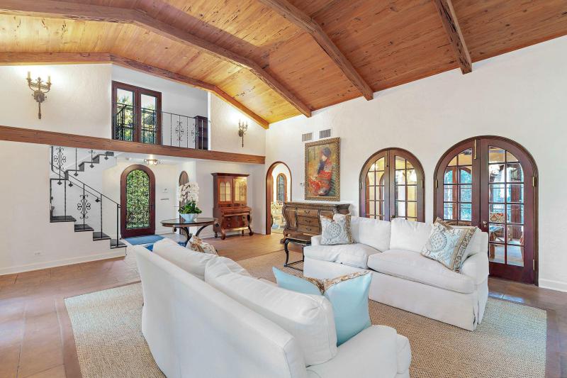  Single Family Homes Photo 3:  Palm Beach,  FL 33480