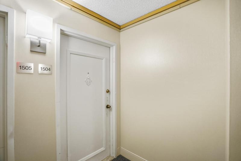  Condo & Townhome Photos