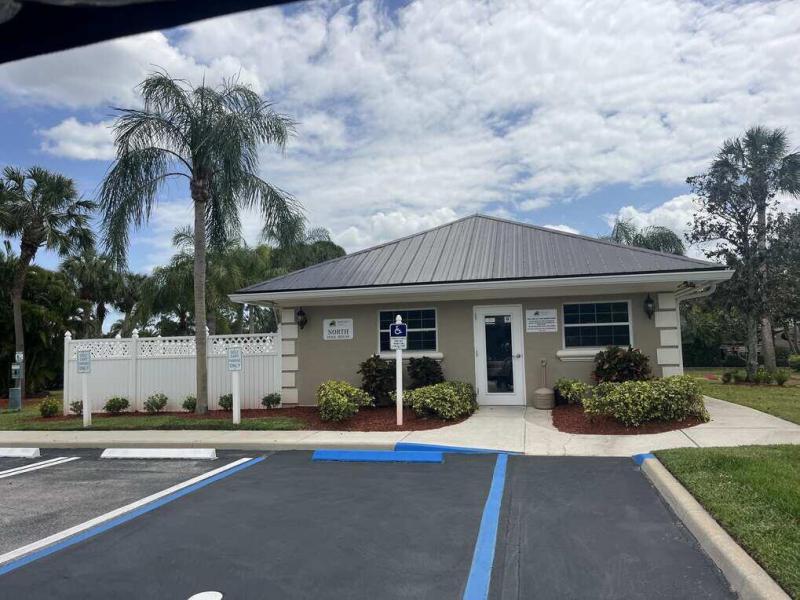  Commercial & Industrial Land Images 