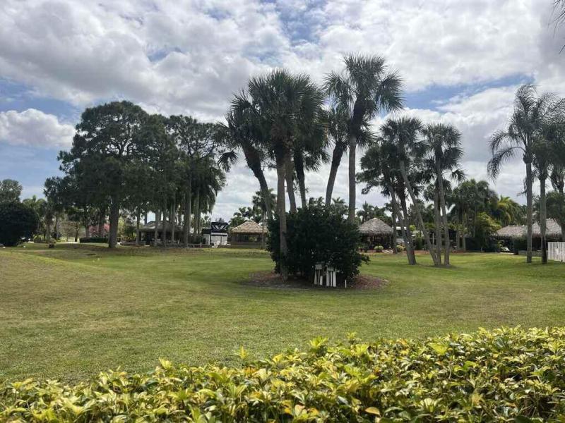  Commercial & Industrial Land Images 