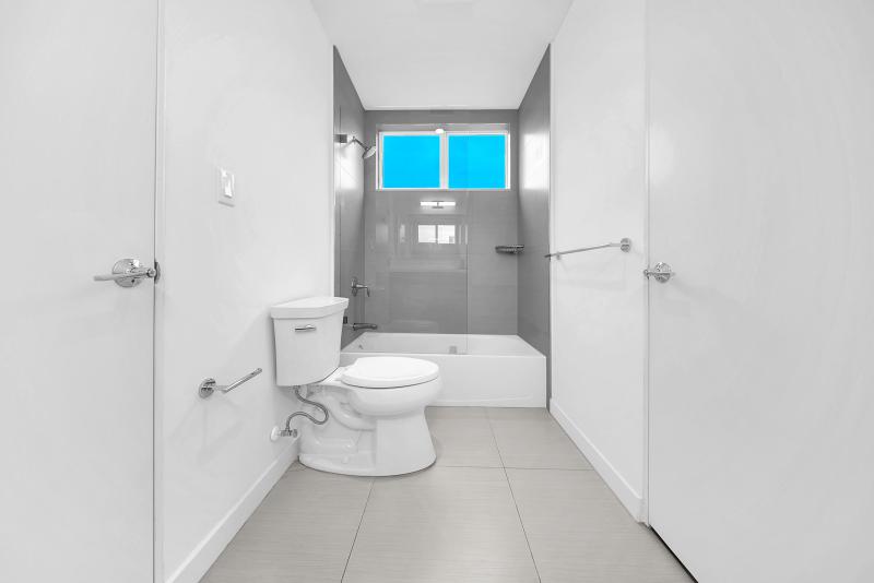  Condo & Townhome Photos