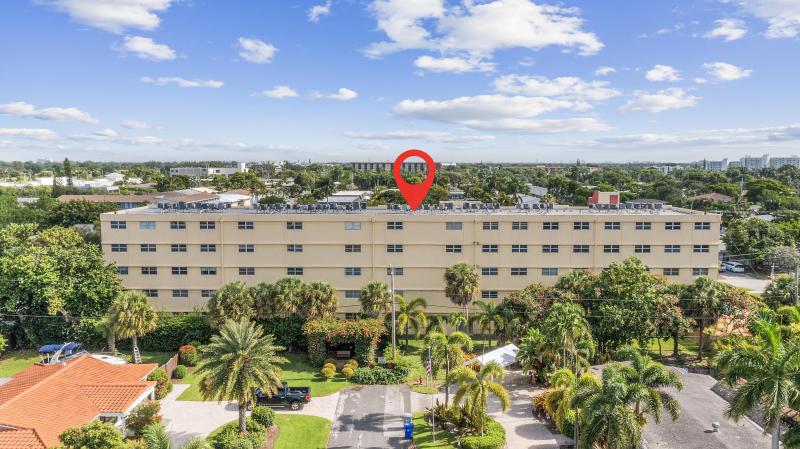  Condo & Townhome Photos