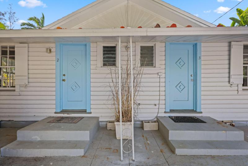 Duplex, Triplex and Fourplex Images