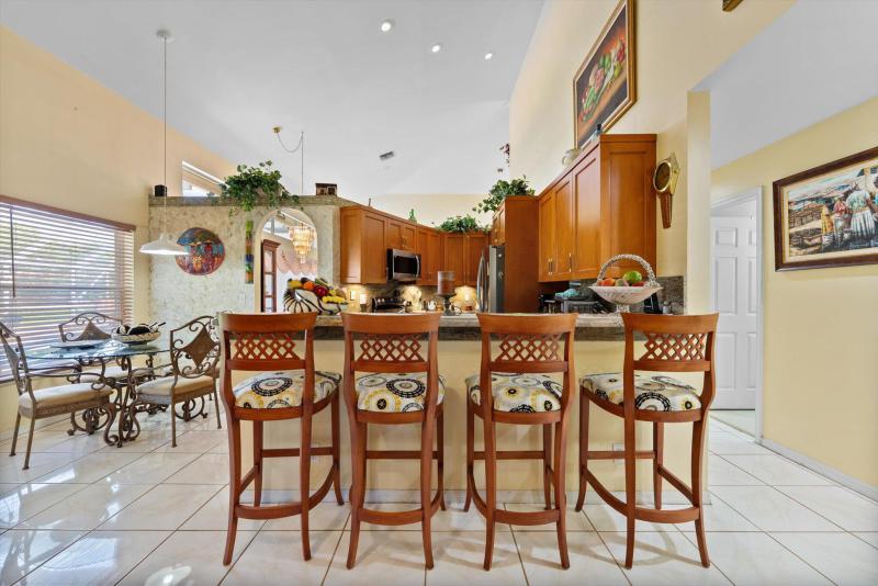  Single Family Homes Photo 10:  Coconut Creek,  FL 33073