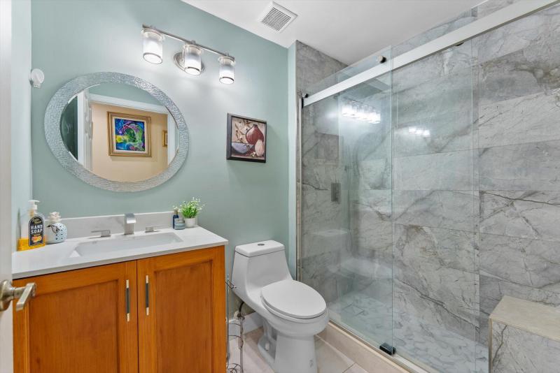  Single Family Homes Photo 20:  Coconut Creek,  FL 33073