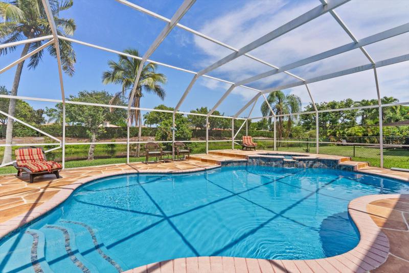  Single Family Homes Photo 35:  Coconut Creek,  FL 33073