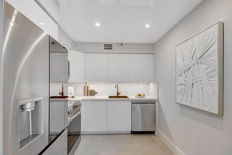 Condo & Townhome Photos
