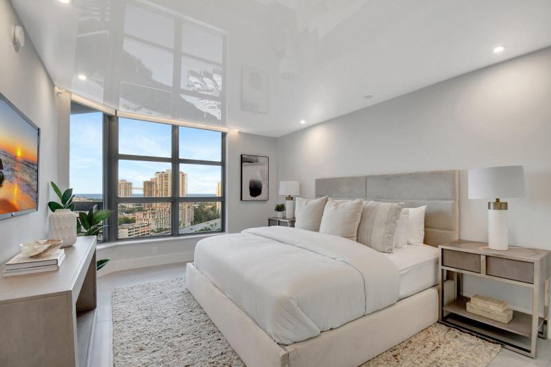  Condo & Townhome Photos