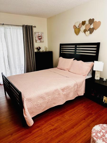  Condo & Townhome Photos