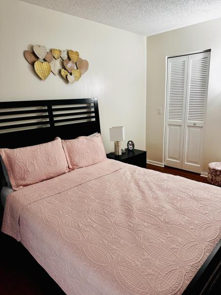  Condo & Townhome Photos