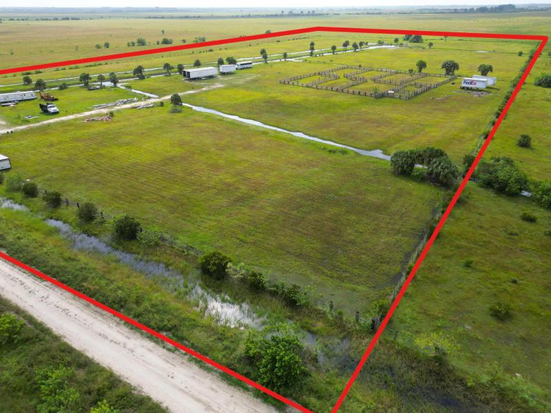  Commercial & Industrial Land Images 