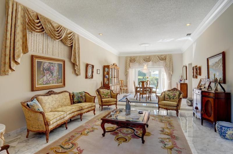  Single Family Homes Photo 10:  Cooper City,  FL 33026