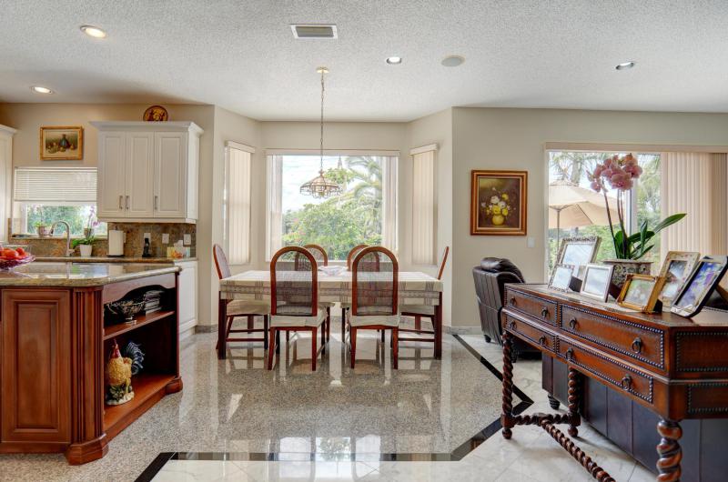  Single Family Homes Photo 17:  Cooper City,  FL 33026