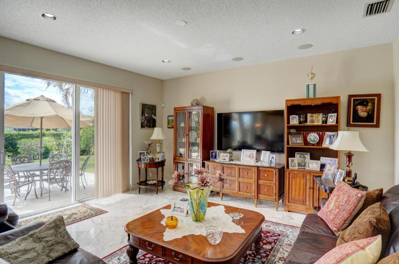 Single Family Homes Photo 25:  Cooper City,  FL 33026