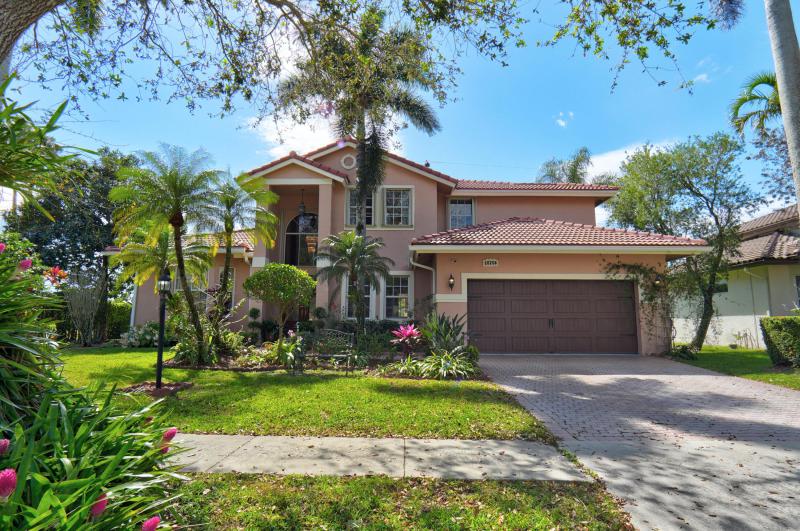  Single Family Homes Photo 3:  Cooper City,  FL 33026