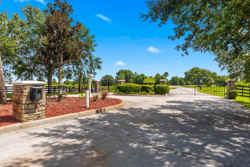  Commercial & Industrial Land Images 