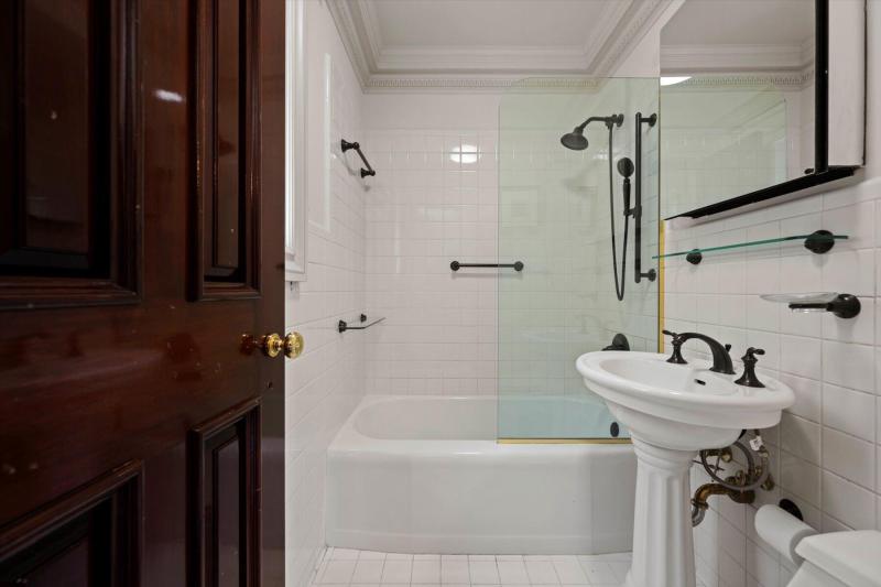  Single Family Homes Photo 16:  Palm Beach,  FL 33480