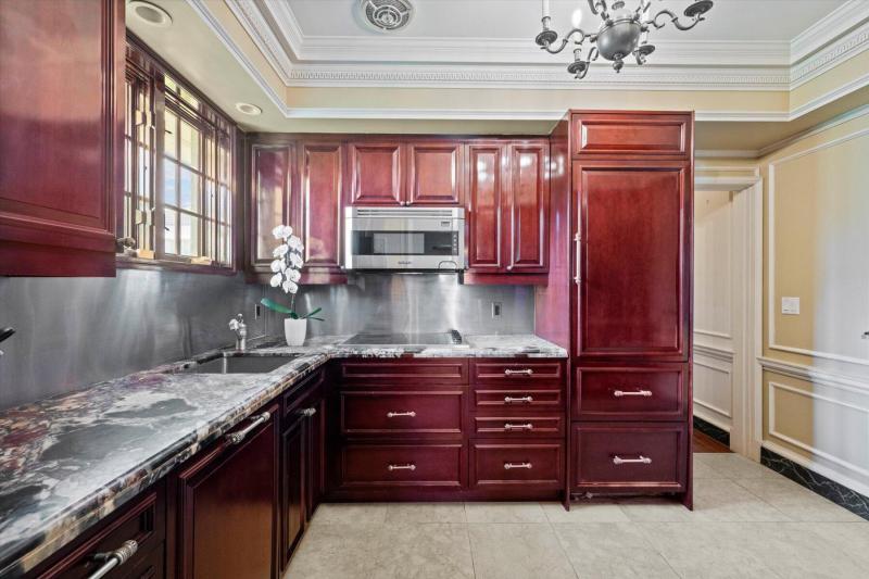  Single Family Homes Photo 21:  Palm Beach,  FL 33480