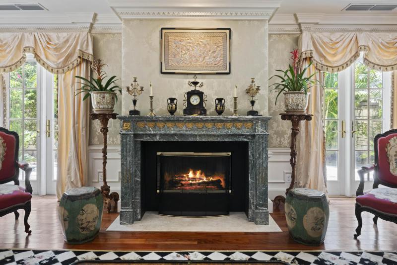  Single Family Homes Photo 9:  Palm Beach,  FL 33480
