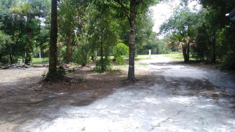  Commercial & Industrial Land Images 