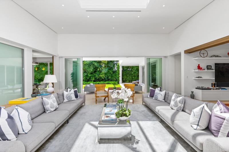  Single Family Homes Photo 14:  Palm Beach,  FL 33480