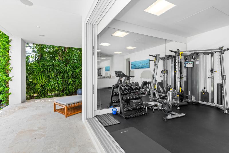  Single Family Homes Photo 28:  Palm Beach,  FL 33480