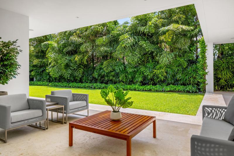  Single Family Homes Photo 40:  Palm Beach,  FL 33480